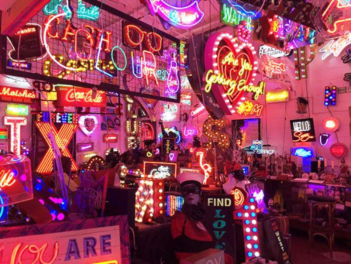 Neon Illuminati at God's Own Junkyard - Matrix Barcelona